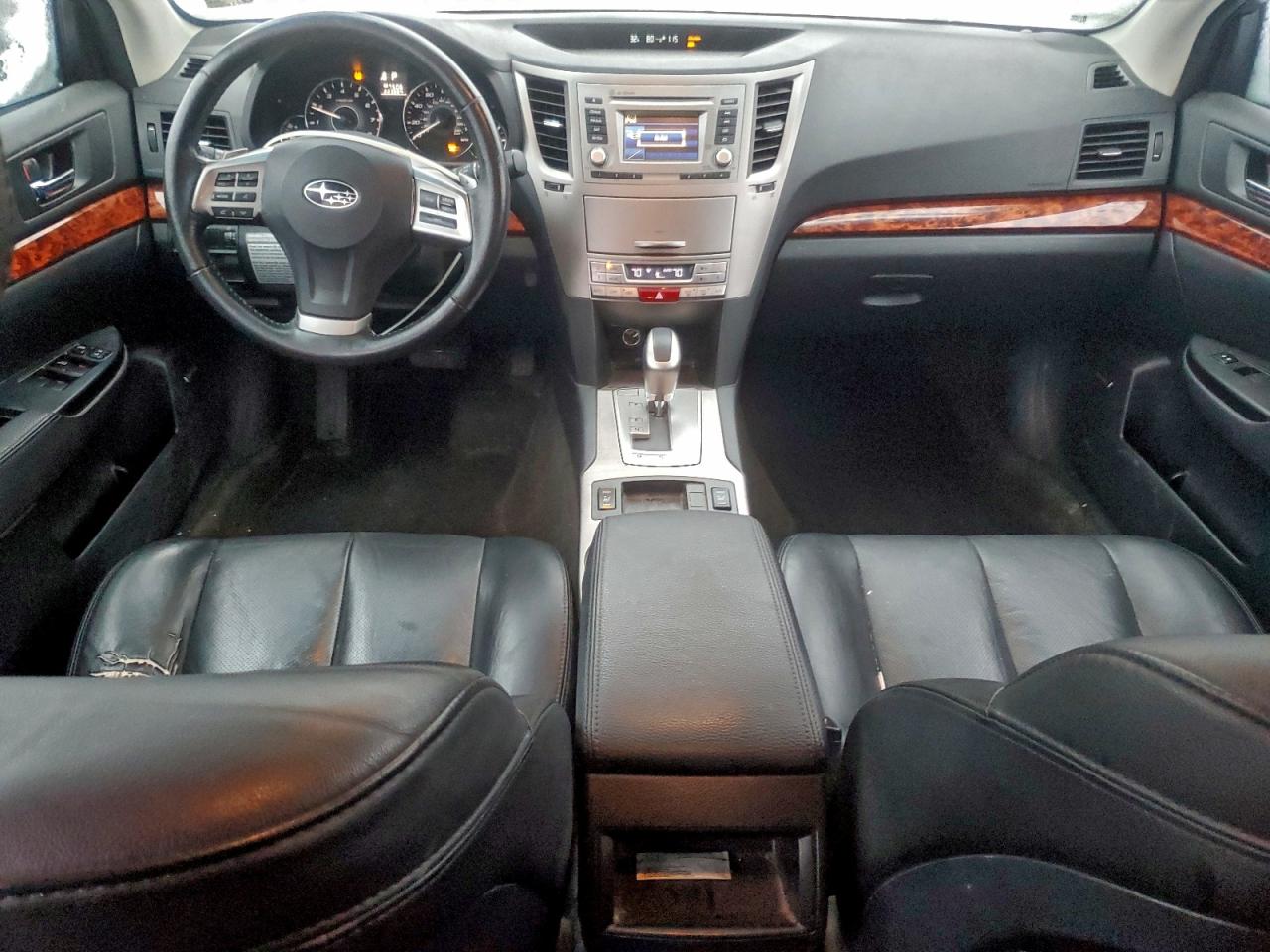 Subaru Outback 2.5i Limited Image 6