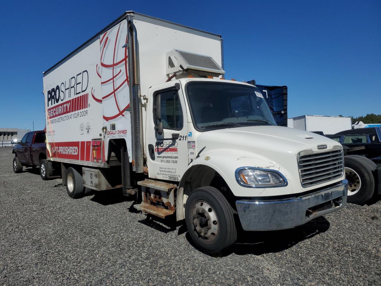 Freightliner M2 106 Medium Duty Image 1