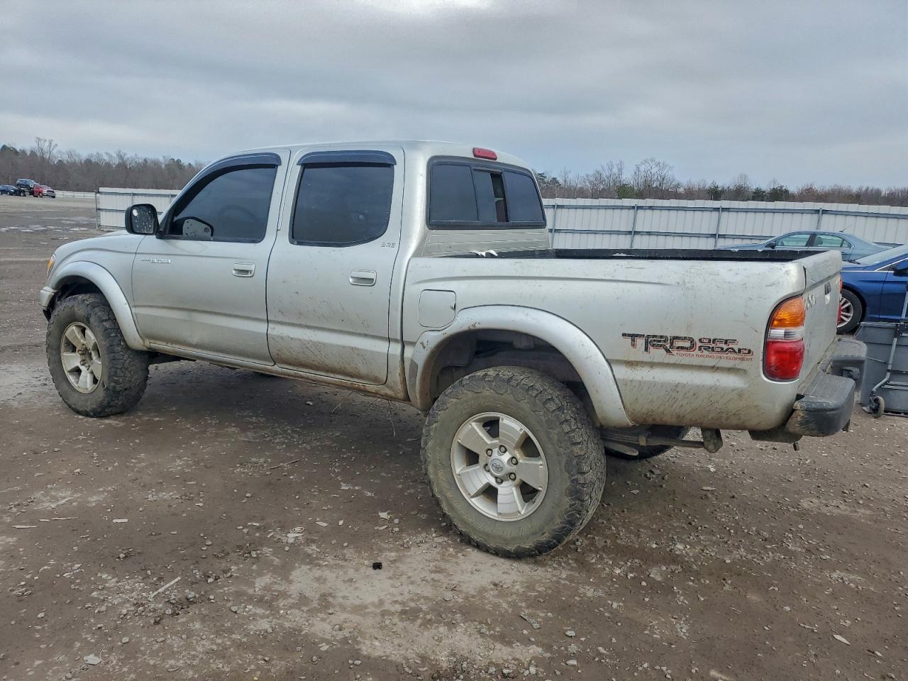Toyota Tacoma Double Cab Image 2