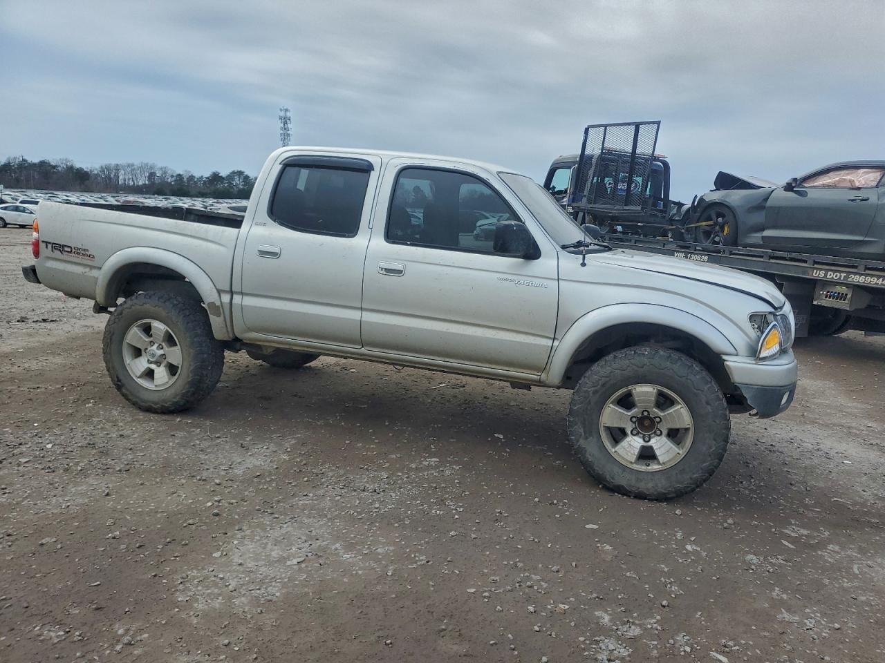 Toyota Tacoma Double Cab Image 12