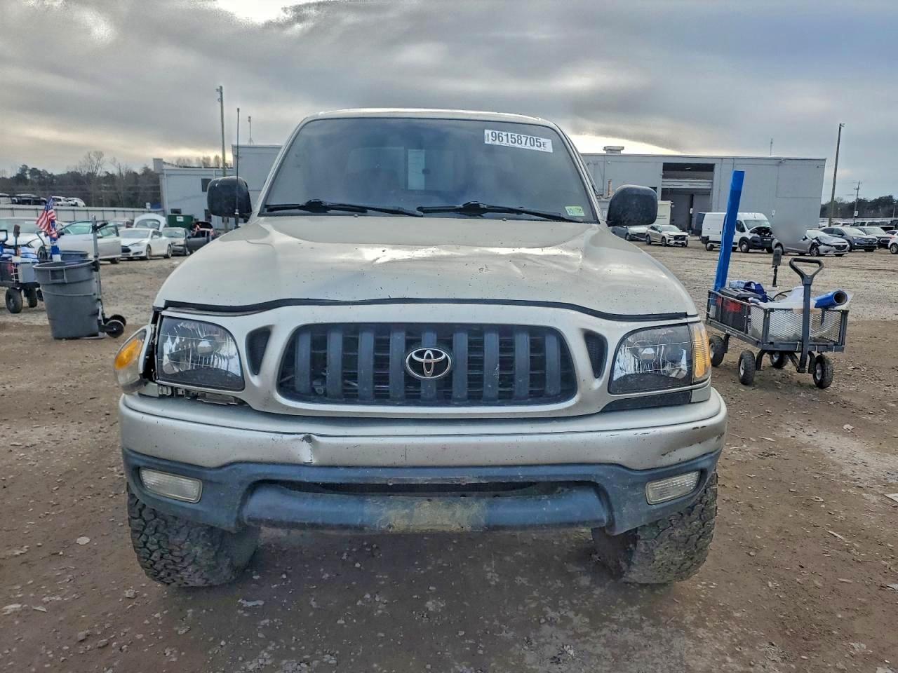 Toyota Tacoma Double Cab Image 11