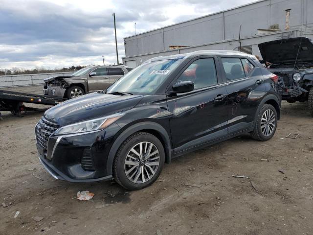  Salvage Nissan Kicks