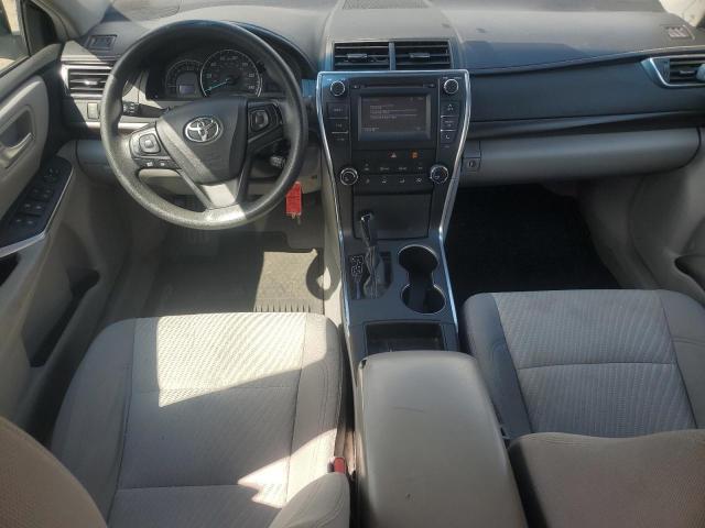 Toyota Camry Le Image 6