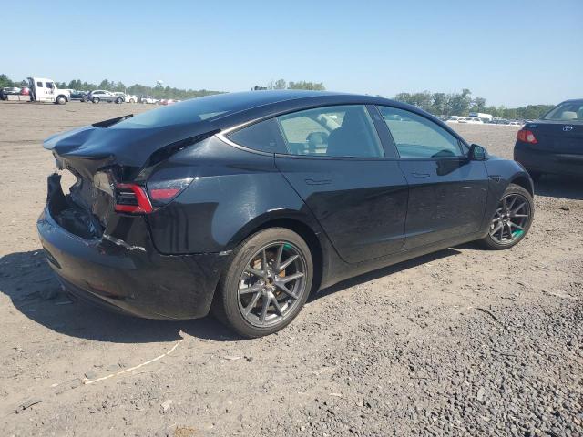Tesla Model 3 Image 8