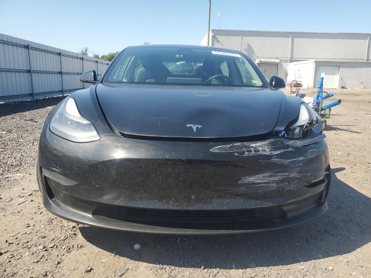 Tesla Model 3 Image 10