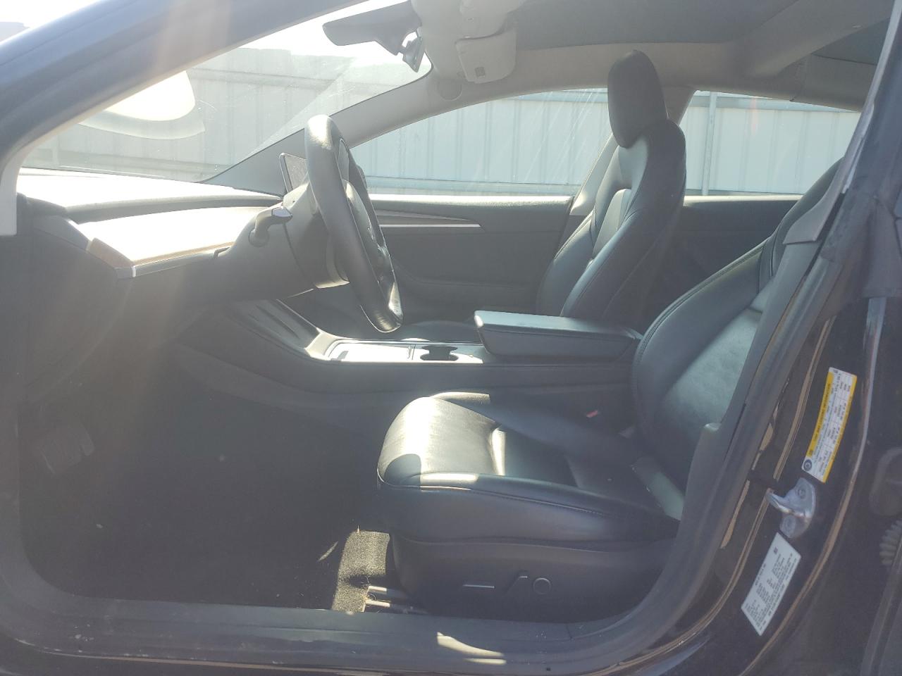 Tesla Model 3 Image 4