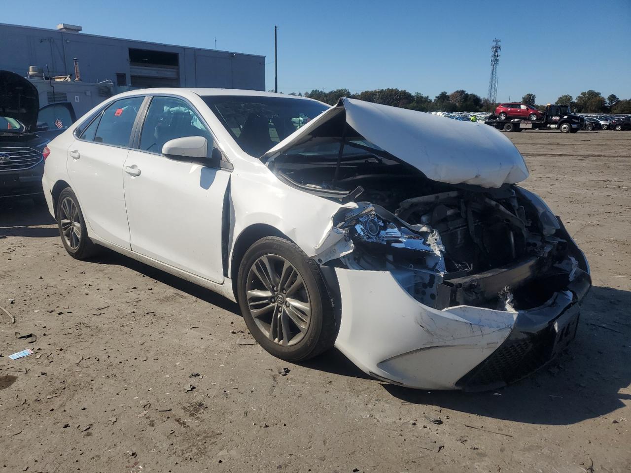 Toyota Camry Le Image 7