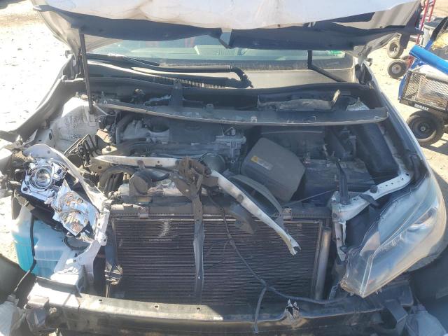 Toyota Camry Le Image 8