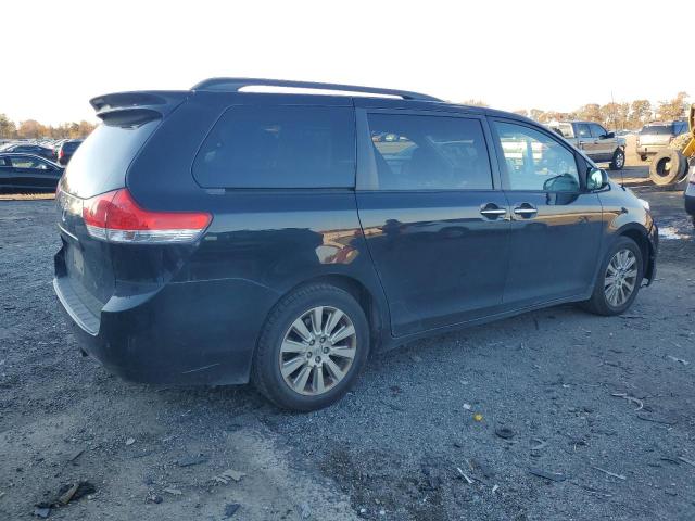 Toyota Sienna Xle Image 11