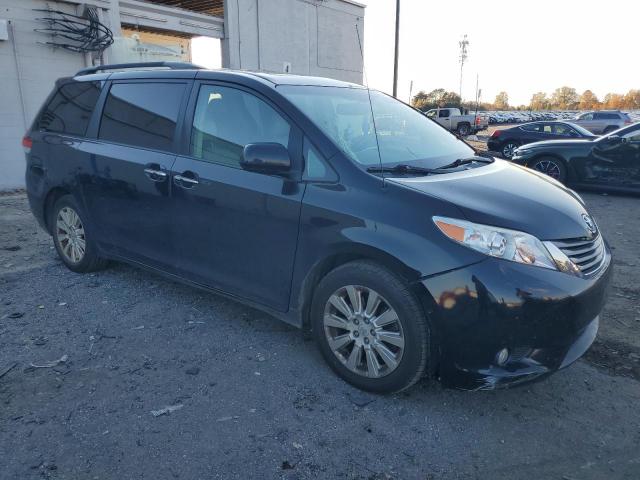 Toyota Sienna Xle Image 8