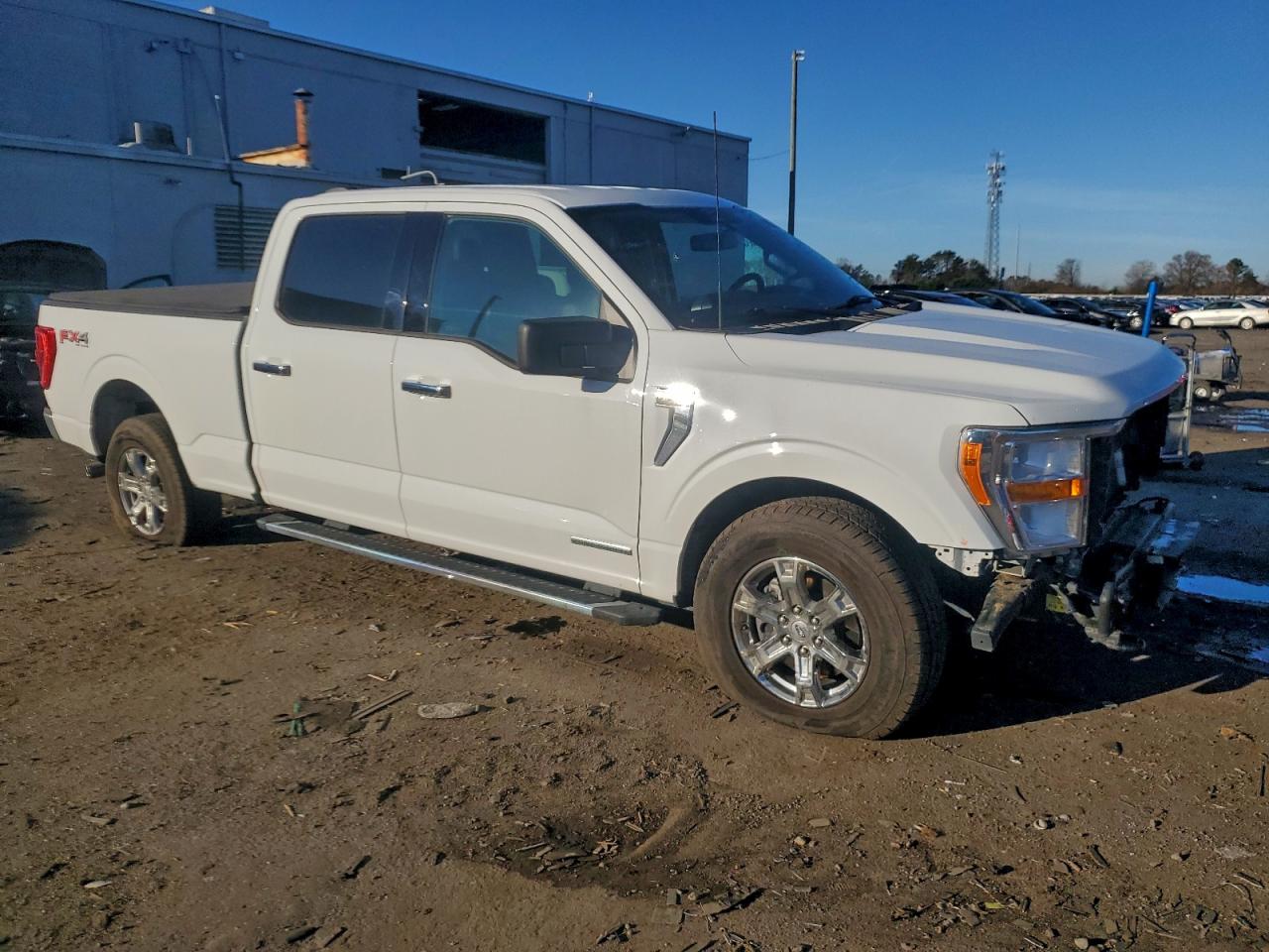 Ford F-150 Supercrew Image 4