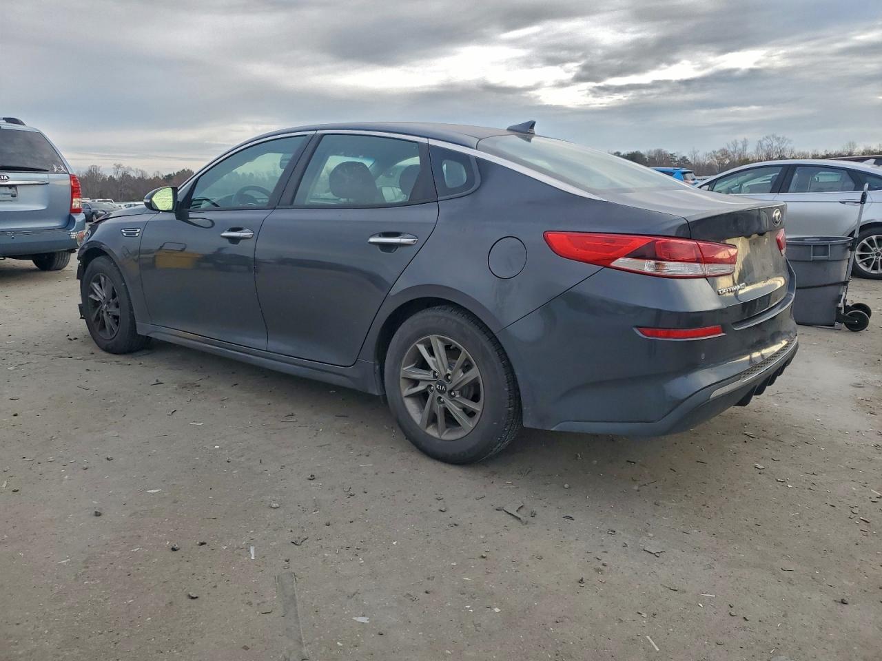 Kia Optima Lx Image 7