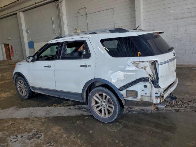 Ford Explorer Xlt Image 4