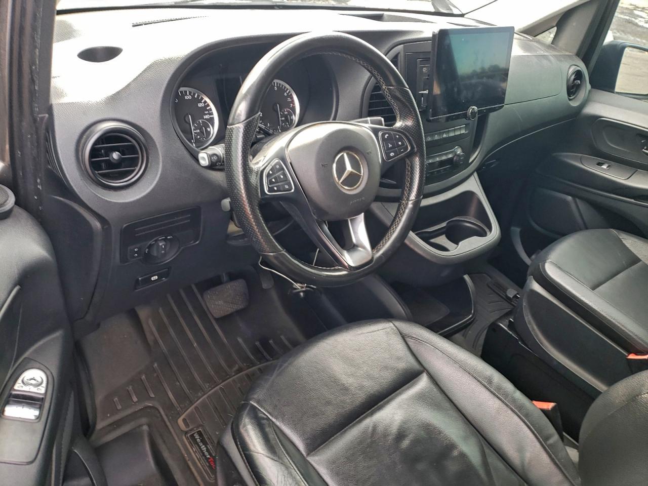 Mercedes-Benz Metris Image 7