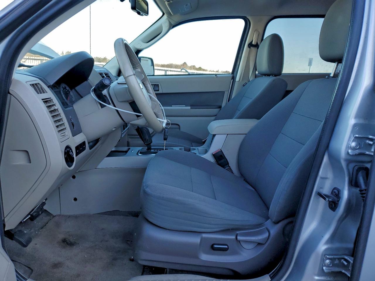 Ford Escape Xlt Image 6