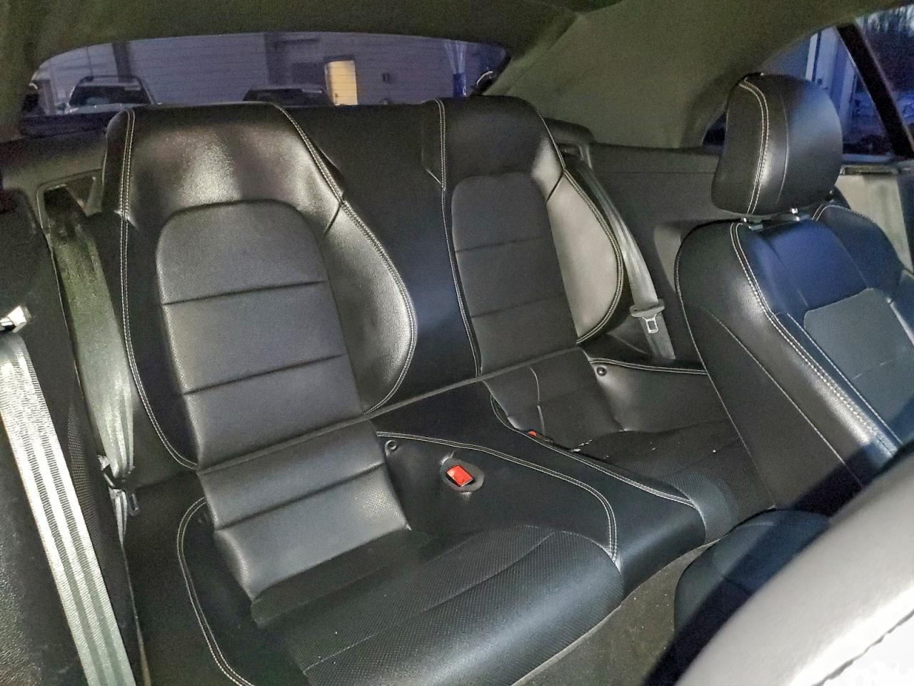 Ford Mustang Gt Image 6