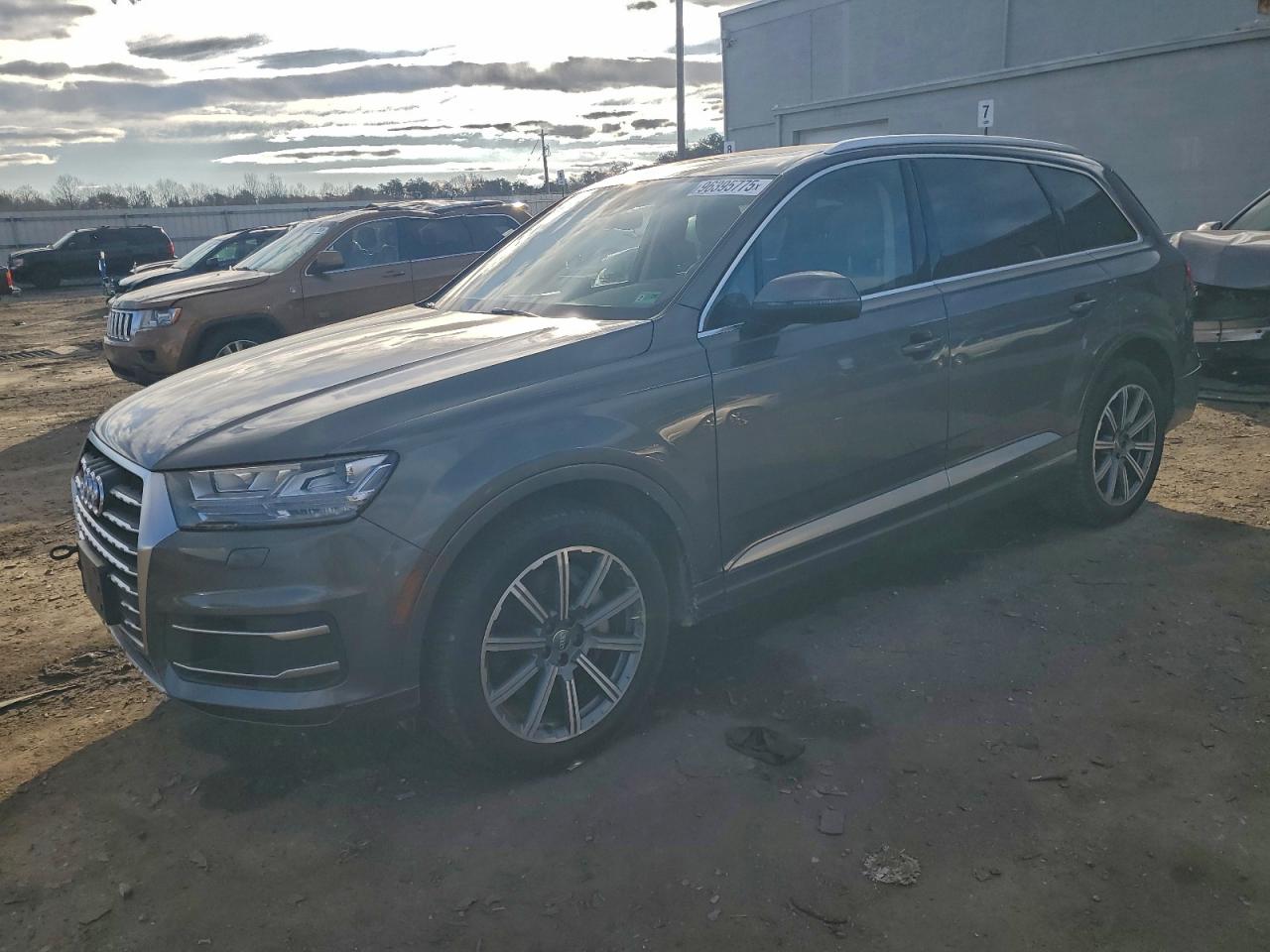 Audi Q7 Premium Plus Image 1