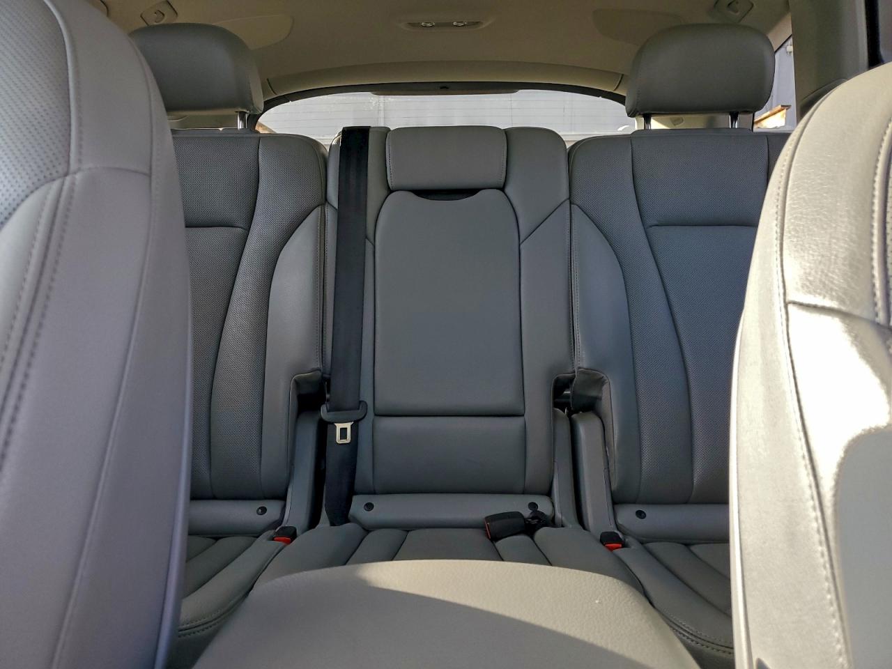 Audi Q7 Premium Plus Image 12