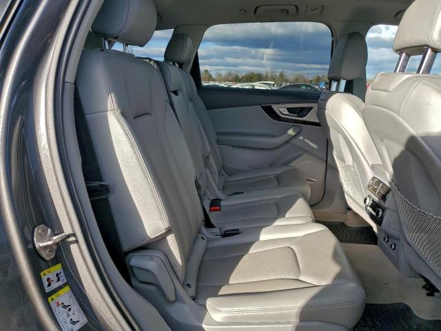 Audi Q7 Premium Plus Image 13