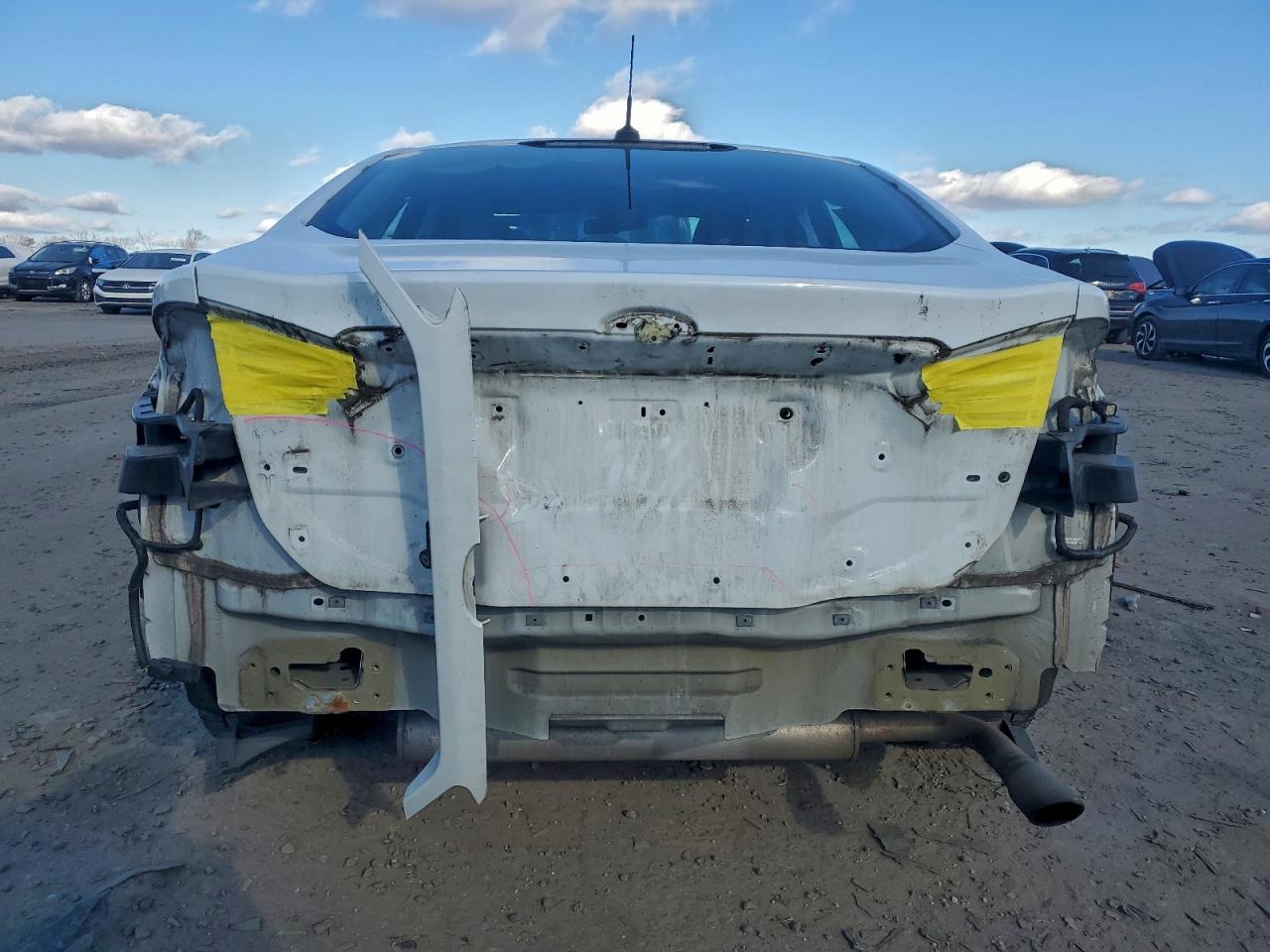 Ford Fusion Se Image 2