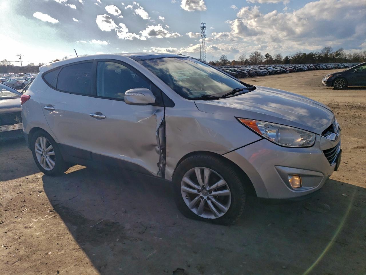 Hyundai TUCSON Gls Image 3