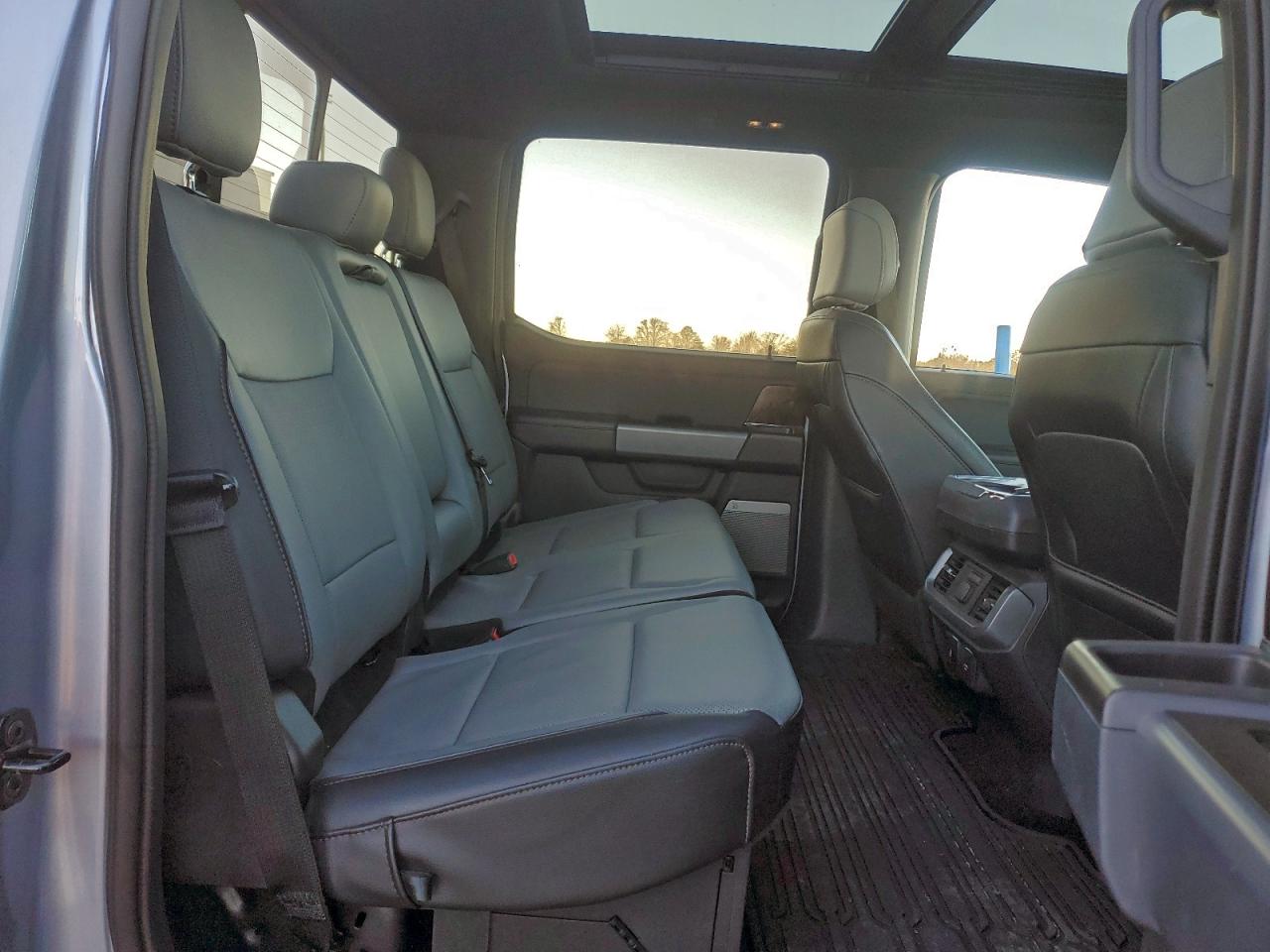 Ford F-150 Lightning Pro Image 11