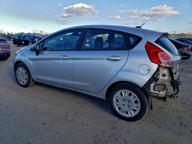 Ford Fiesta S Image 12