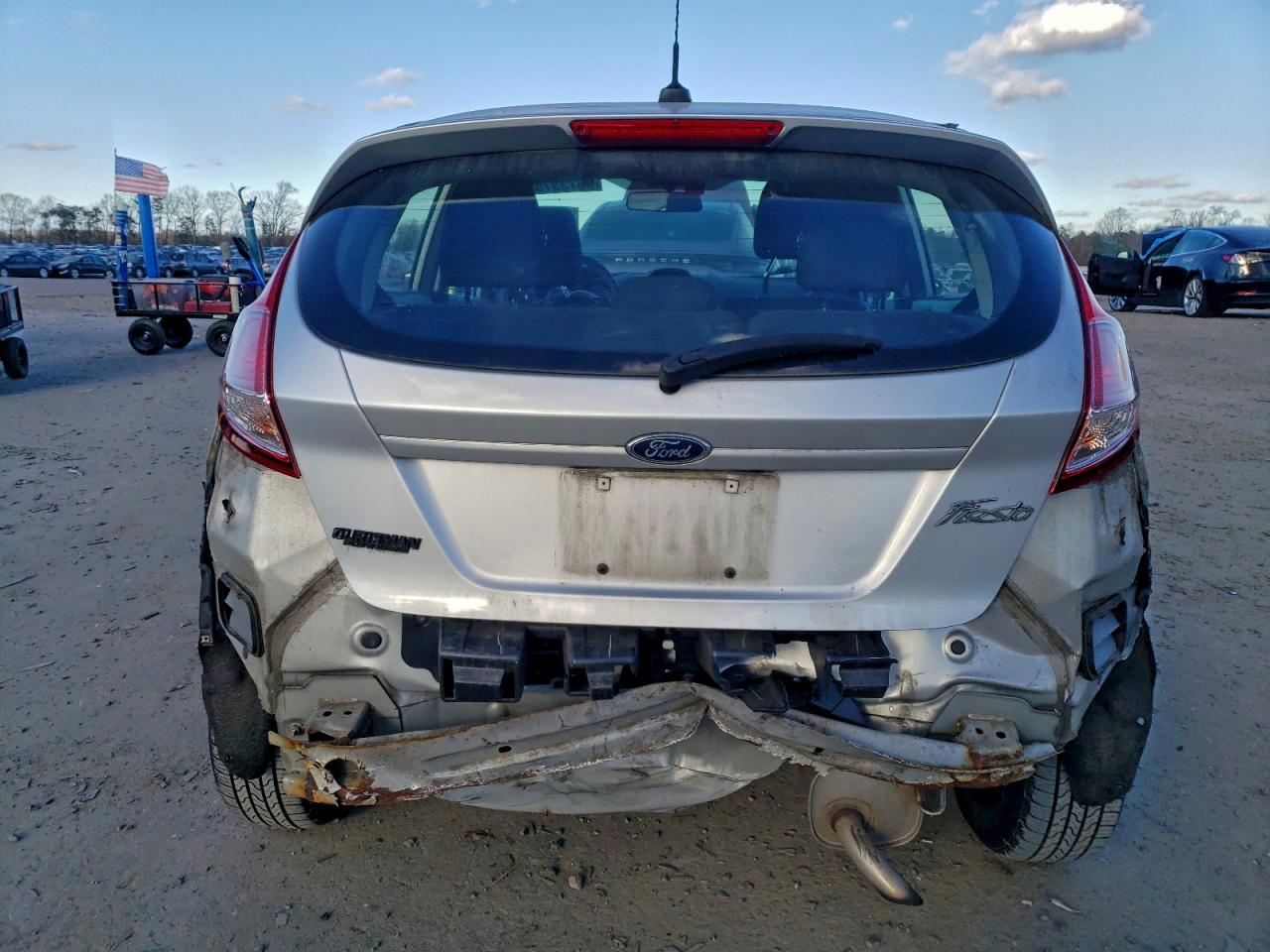 Ford Fiesta S Image 5