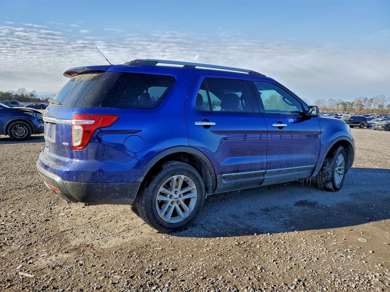 Ford Explorer Xlt Image 2