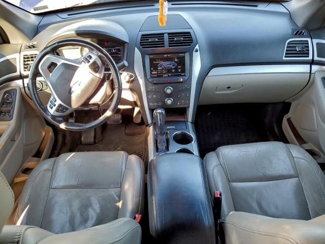 Ford Explorer Xlt Image 8