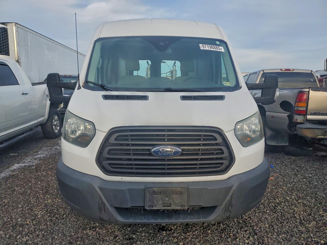 Ford Transit T-350 Image 4