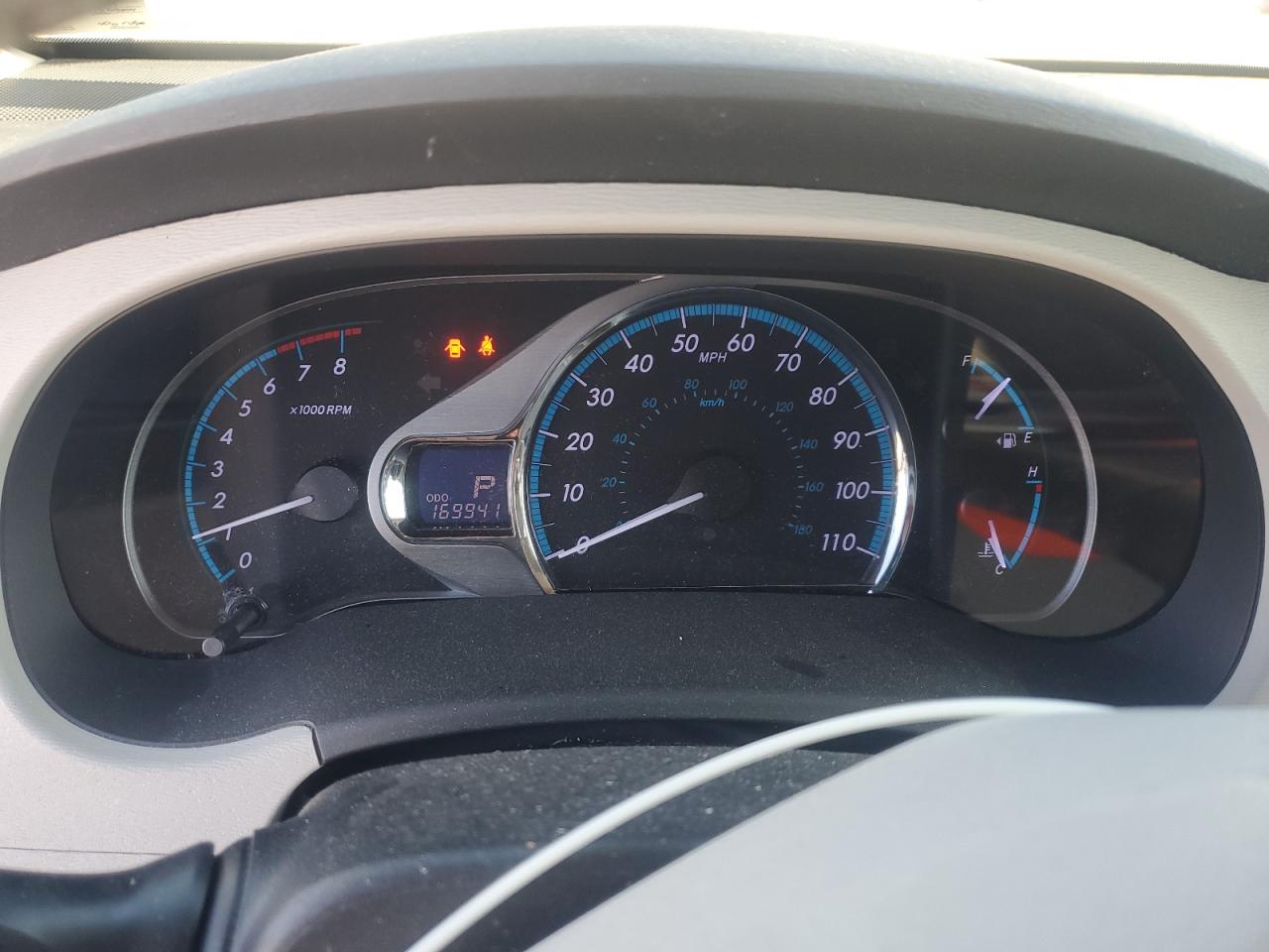 Toyota Sienna Xle Image 6