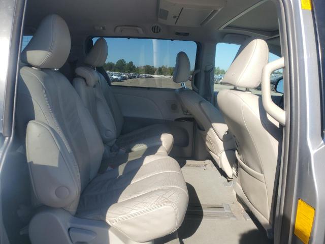 Toyota Sienna Xle Image 9
