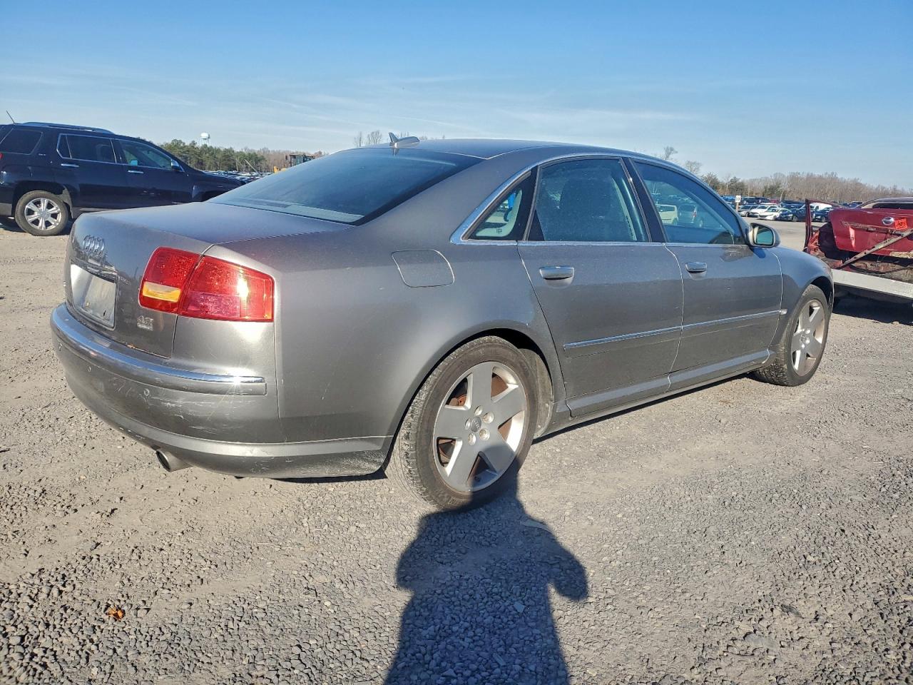Audi A8 4.2 Quattro Image 5