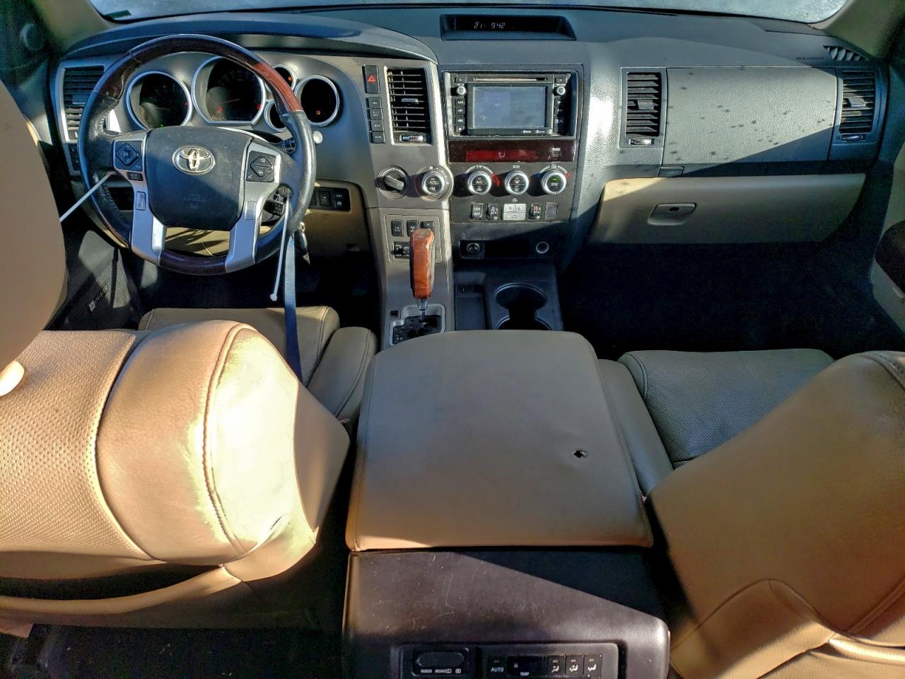 Toyota Sequoia Platinum Image 7