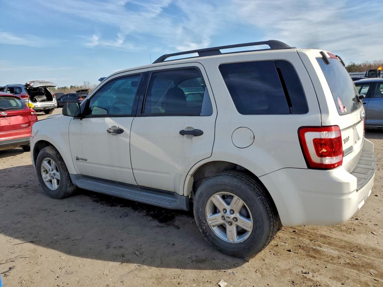 Ford Escape Hybrid Image 7