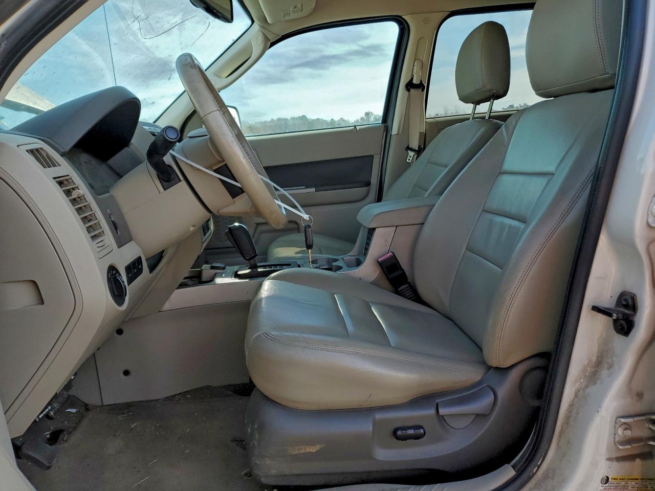 Ford Escape Hybrid Image 4