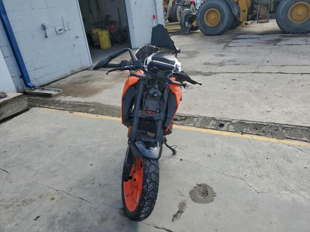 KTM Motorcycle Duke Image 6