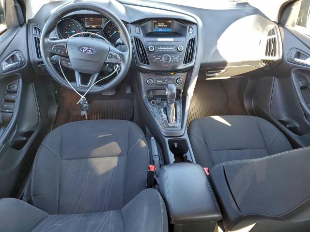 Ford Focus Se Image 8