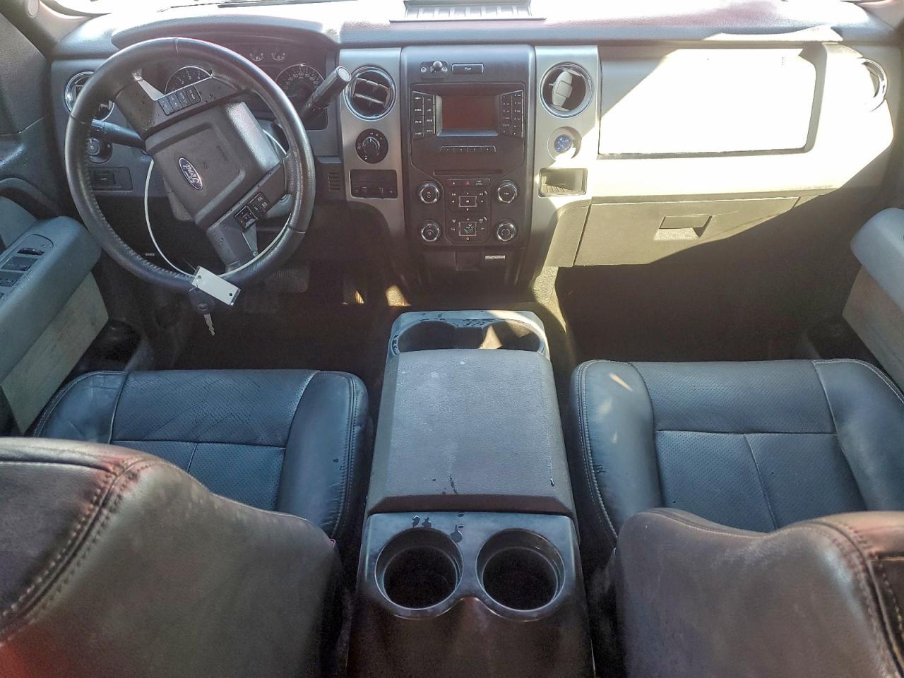 Ford F-150 Supercrew Image 8