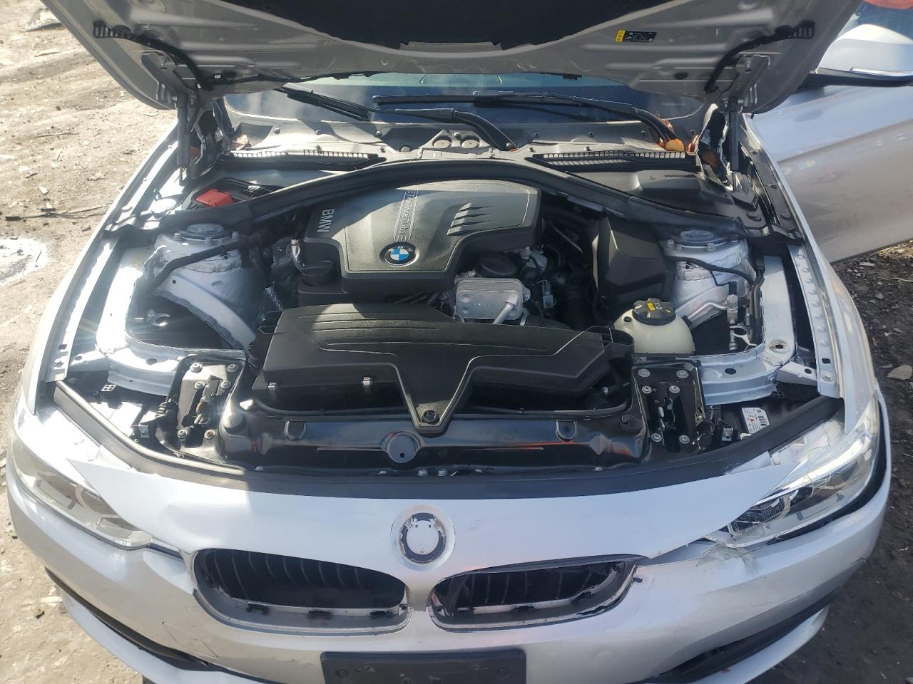 BMW 3 Series Xi Image 10