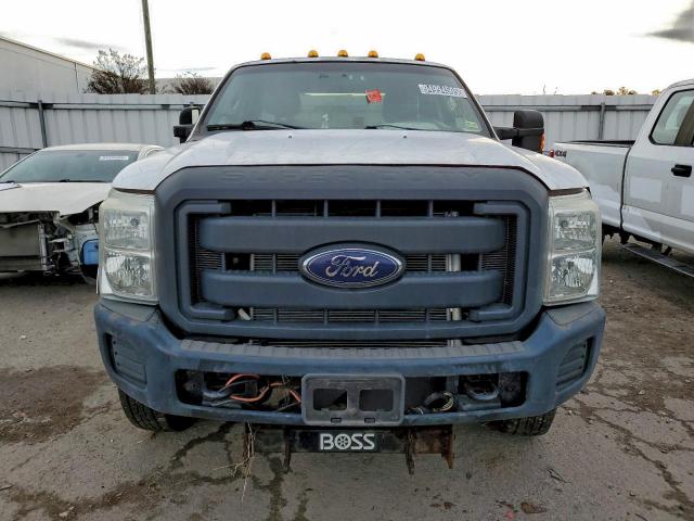 Ford F-350 Super Duty Image 2