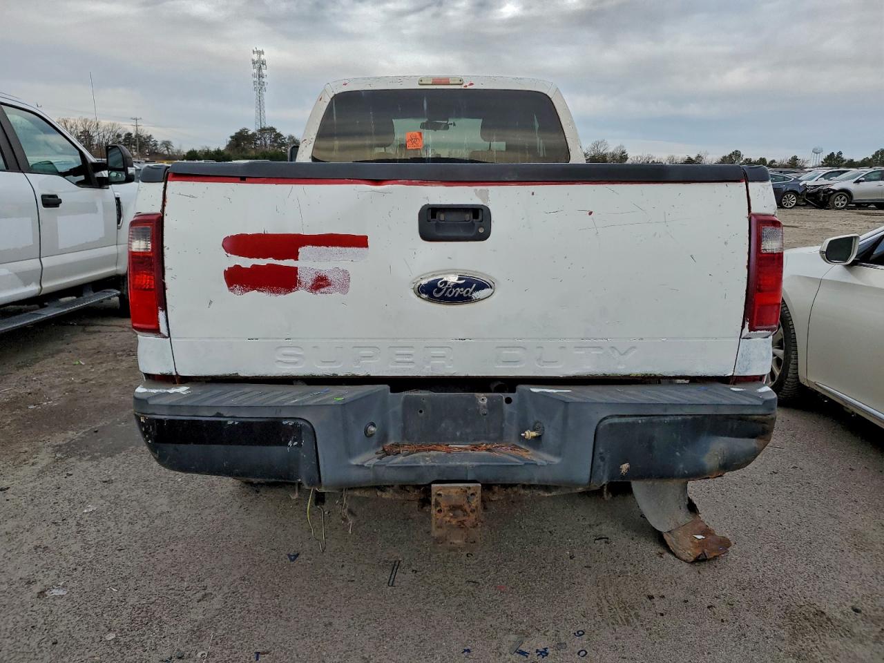 Ford F-350 Super Duty Image 8