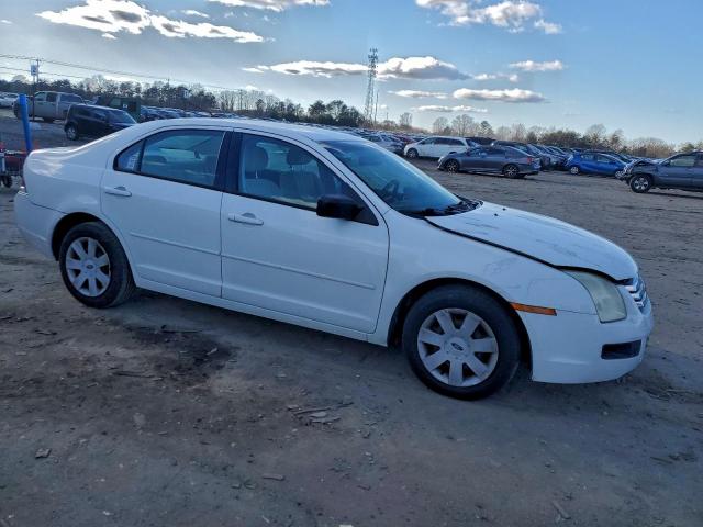 Ford Fusion S Image 9