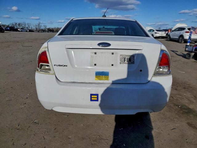 Ford Fusion S Image 3