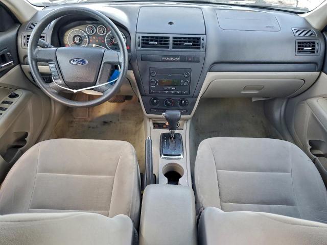 Ford Fusion S Image 2