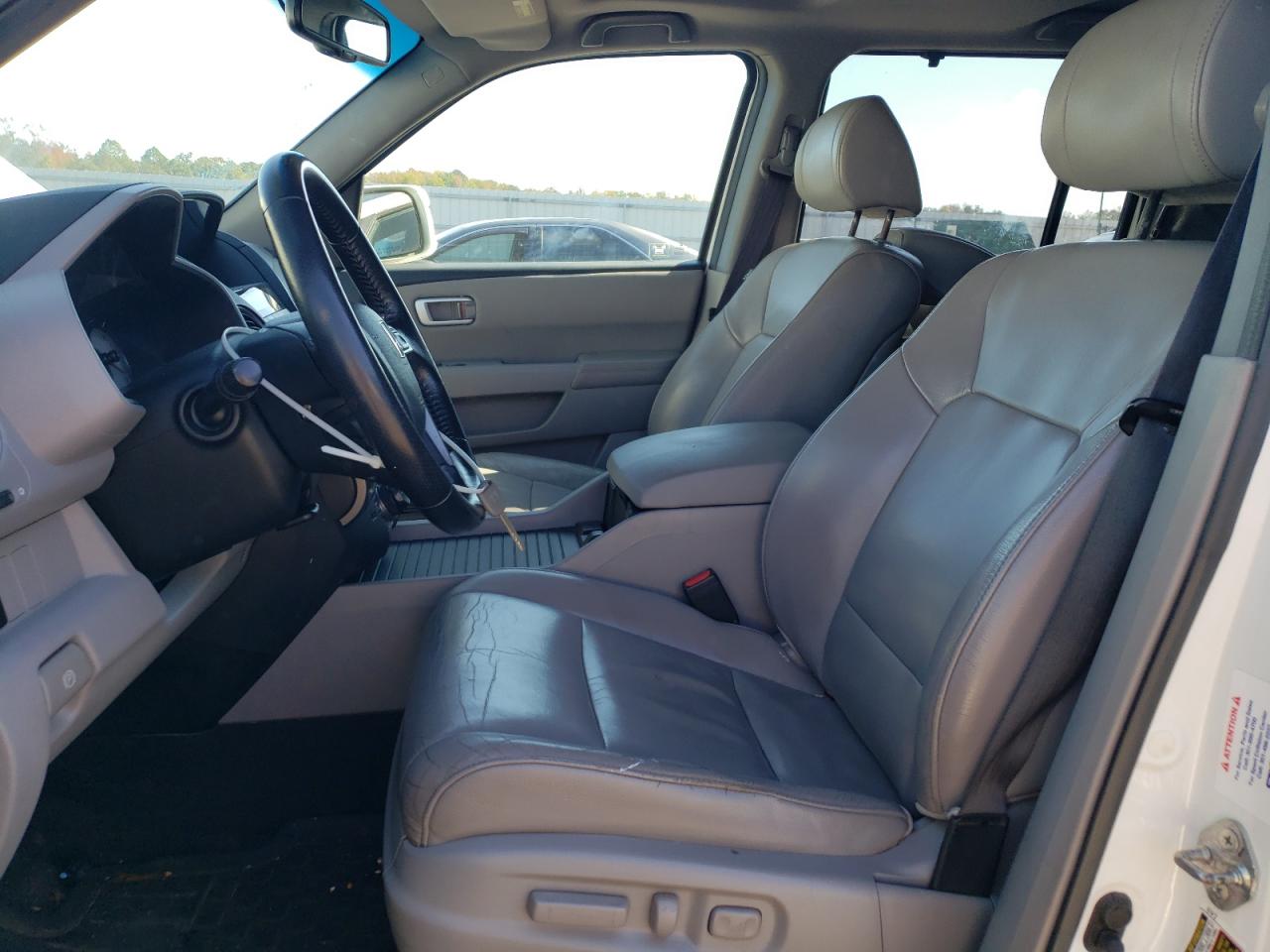 Honda Pilot Touring Image 5