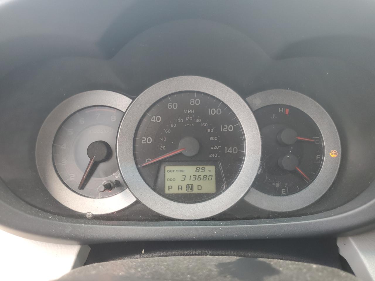 Toyota RAV4 Limited Image 11