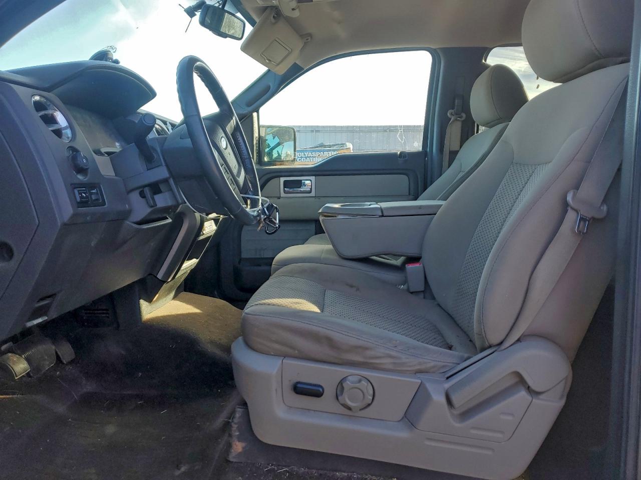 Ford F-150 Supercrew Image 2