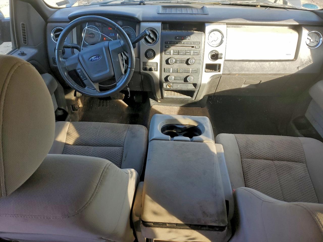 Ford F-150 Supercrew Image 7